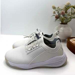 Clove Classic Nursing Sneaker Brilliant White Women Size W8.5/M7 Healthcare